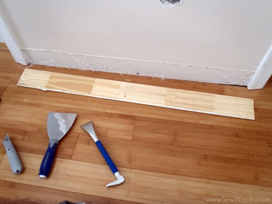 How to Remove Baseboards