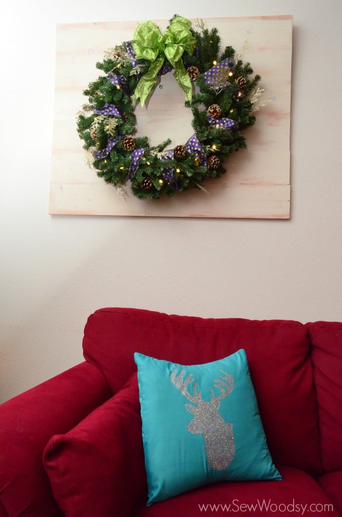 Wood Pallet Wreath Art