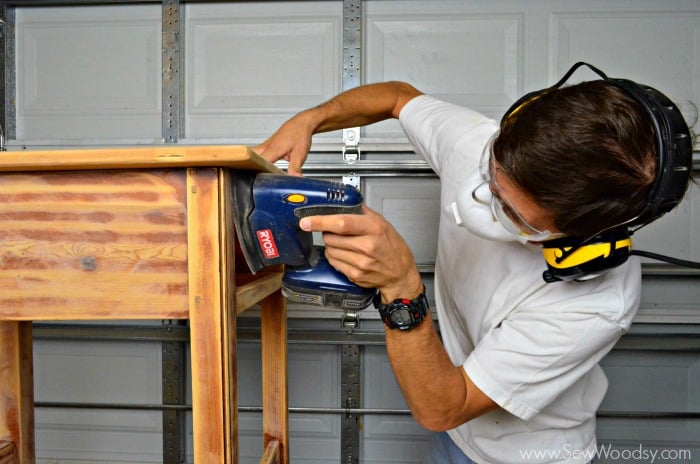 How to Refinish an End Table with #3MDIY