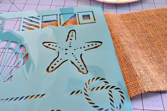 EASY 30 Minute Craft Project >> Burlap Starfish Art #12MonthsOfMartha #MarthaStewartCrafts #Craft #beach 