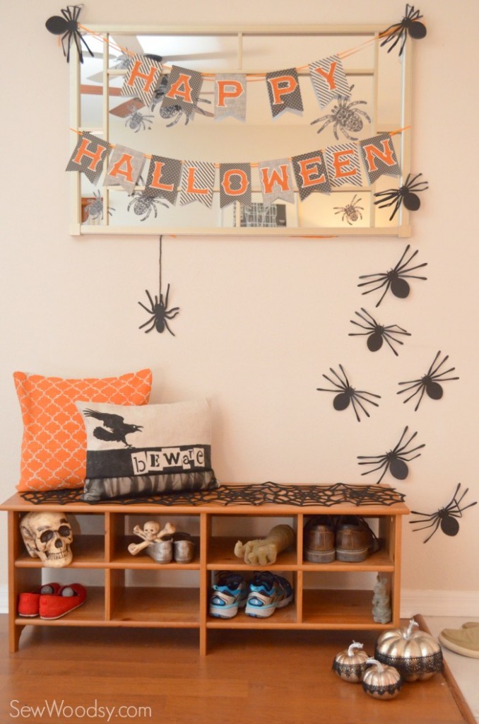 Scary Chic Halloween Foyer - Sew Woodsy