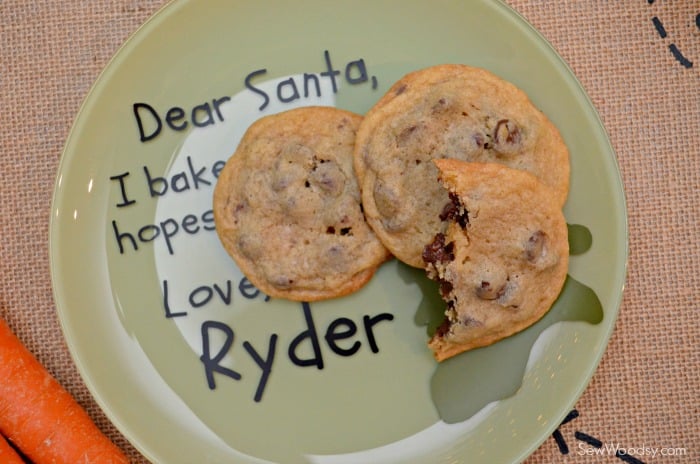 DIY Personalized Santa Cookie Plate 8