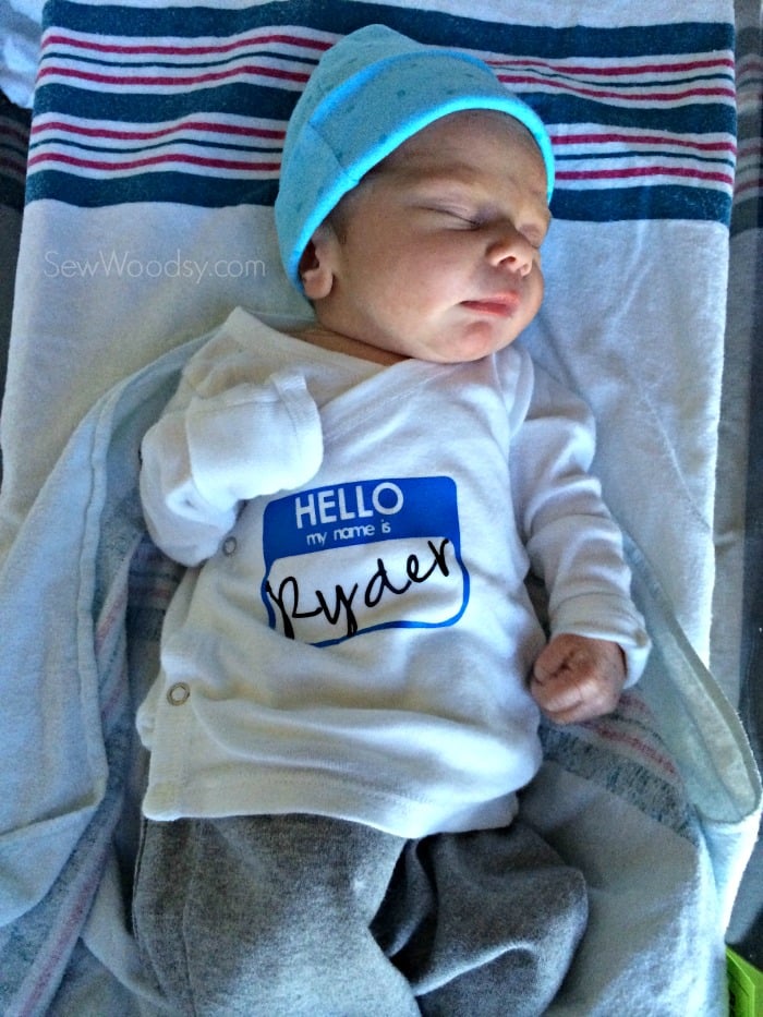 Hello My Name Is Snap Shirt - newborn