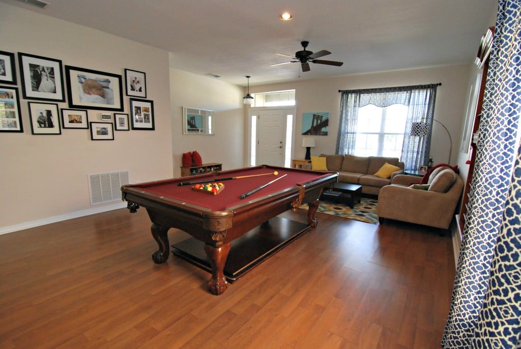 pool table in house