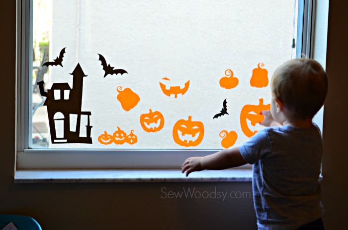 How To Use Cricut Window Cling Material / Make Halloween Window