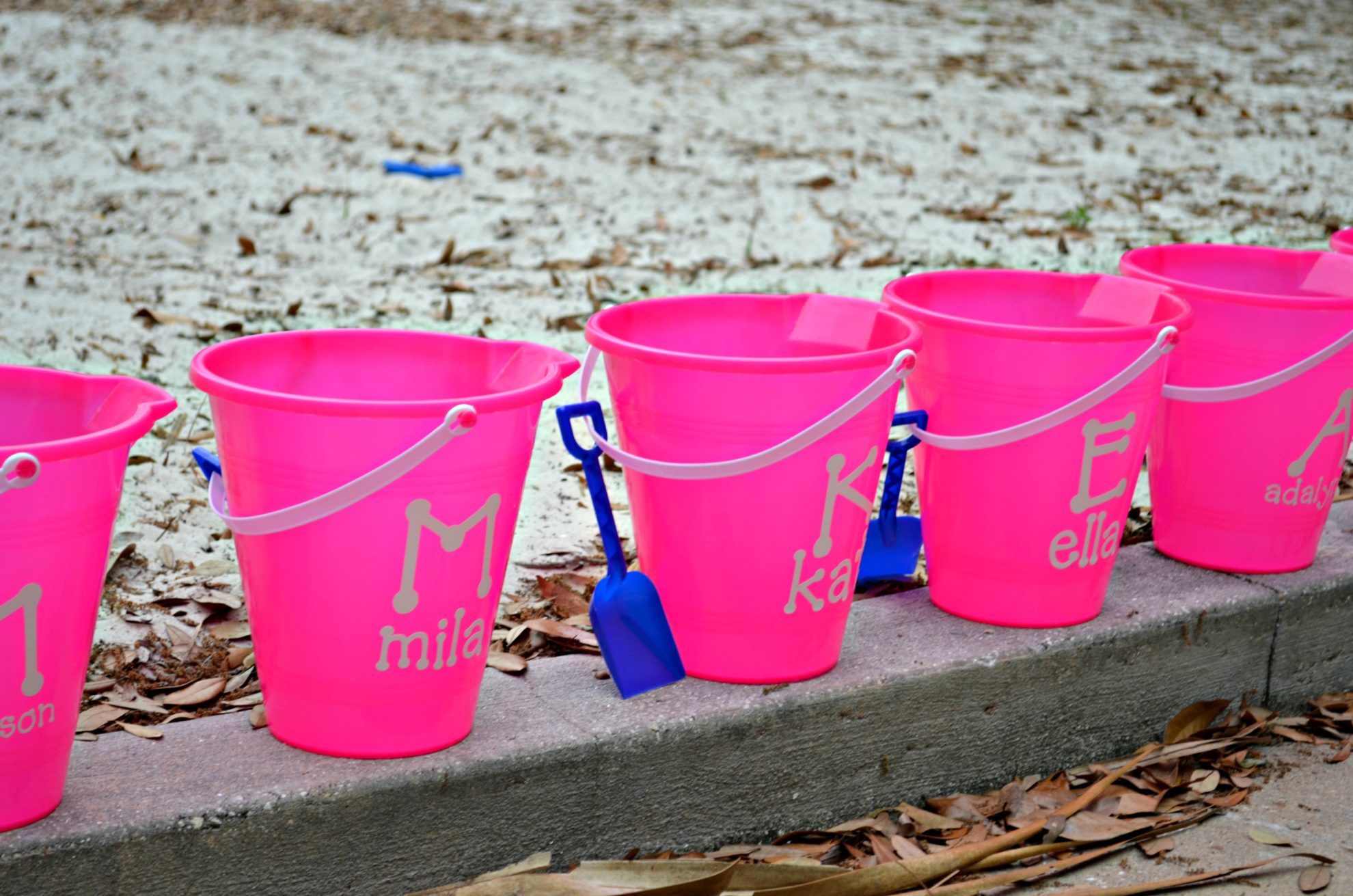 How To Make Personalized Name Sand Buckets Sew Woodsy