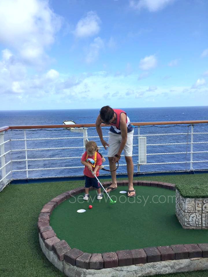 minitature golf at sea