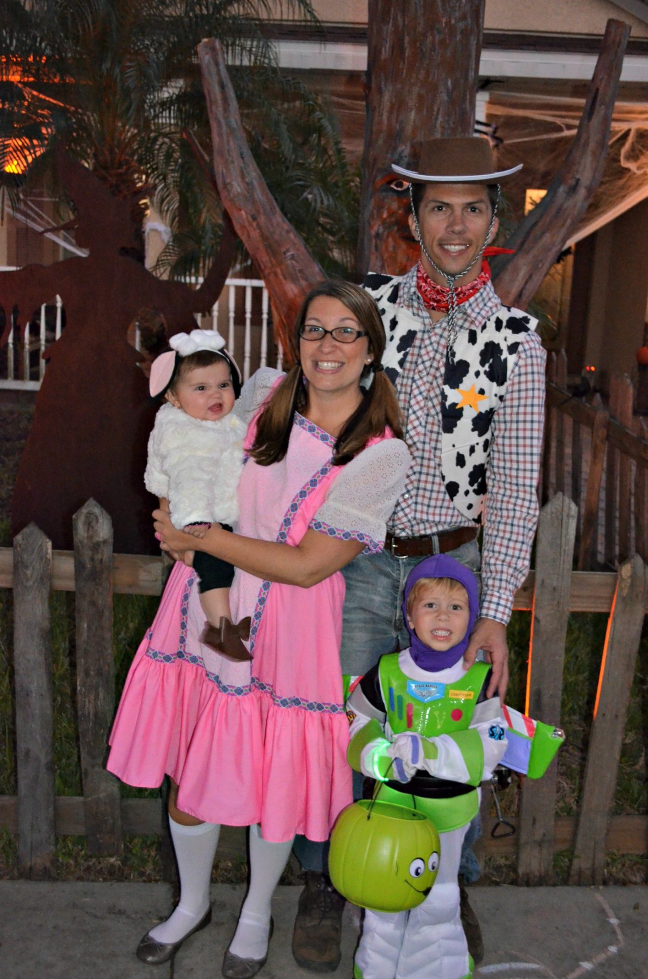 Toy Story Family Costume with Alien Trick Or Treat Bucket