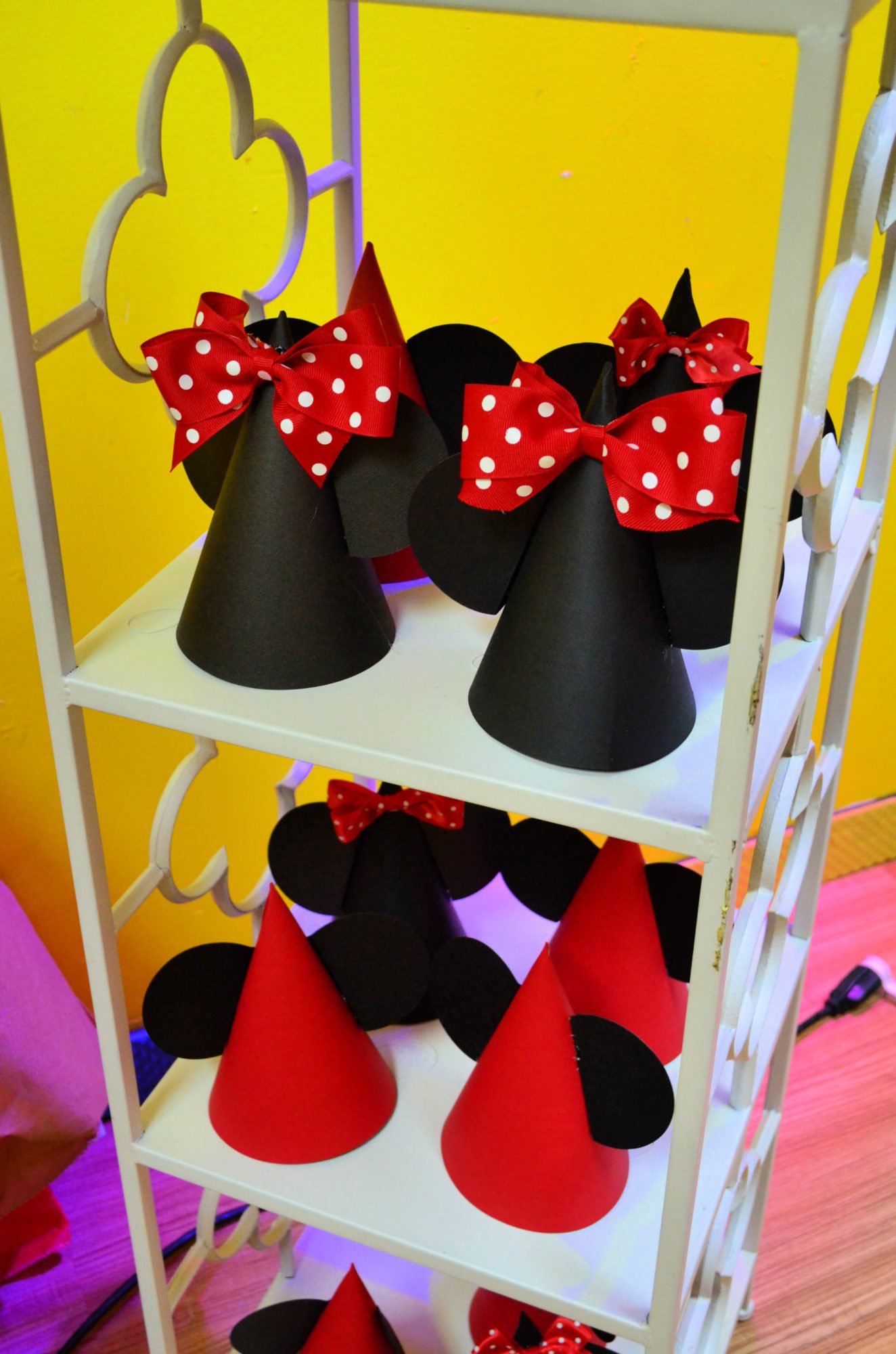 DIY Minnie and Mickey Mouse Party Hats