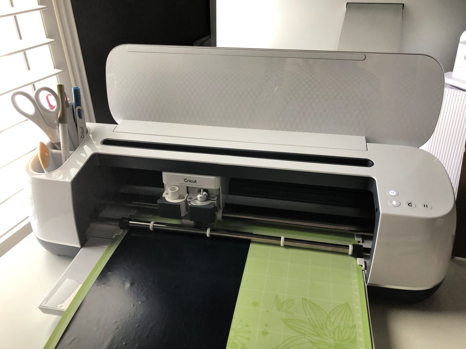 Must-Have Cricut Accessories * Moms and Crafters