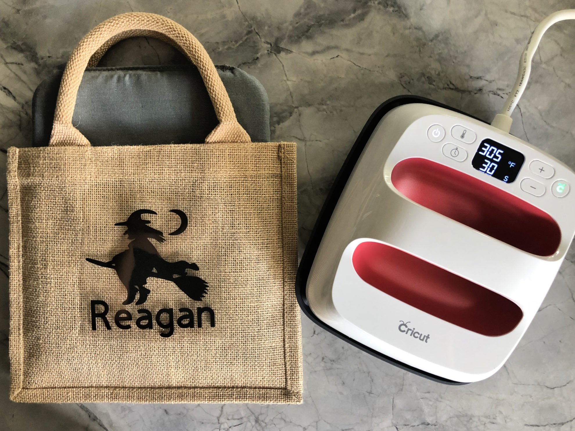 Handbag Personalization With Cricut's New EasyPress Mini